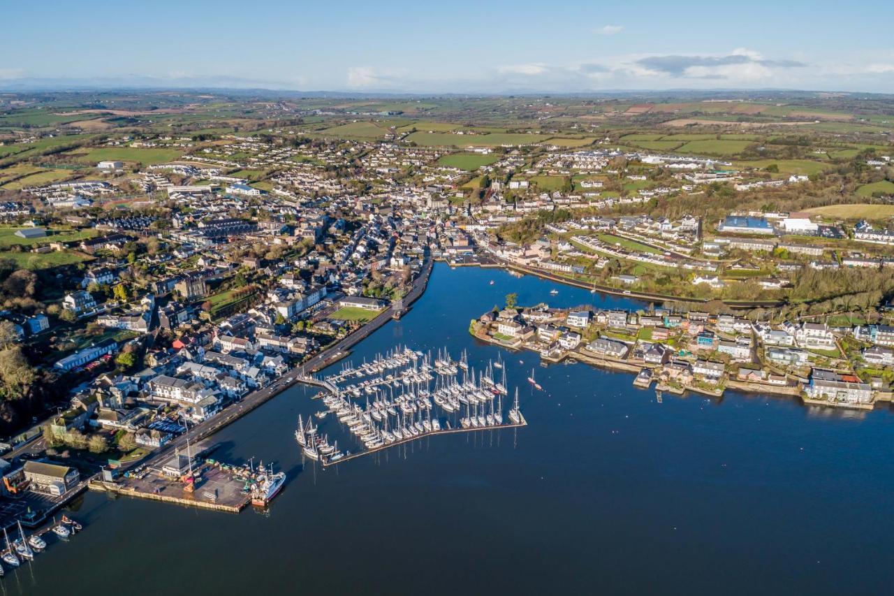 Four Winds,Kinsale Town,Exquisite Holiday Homes,Sleeps 26 Exterior foto